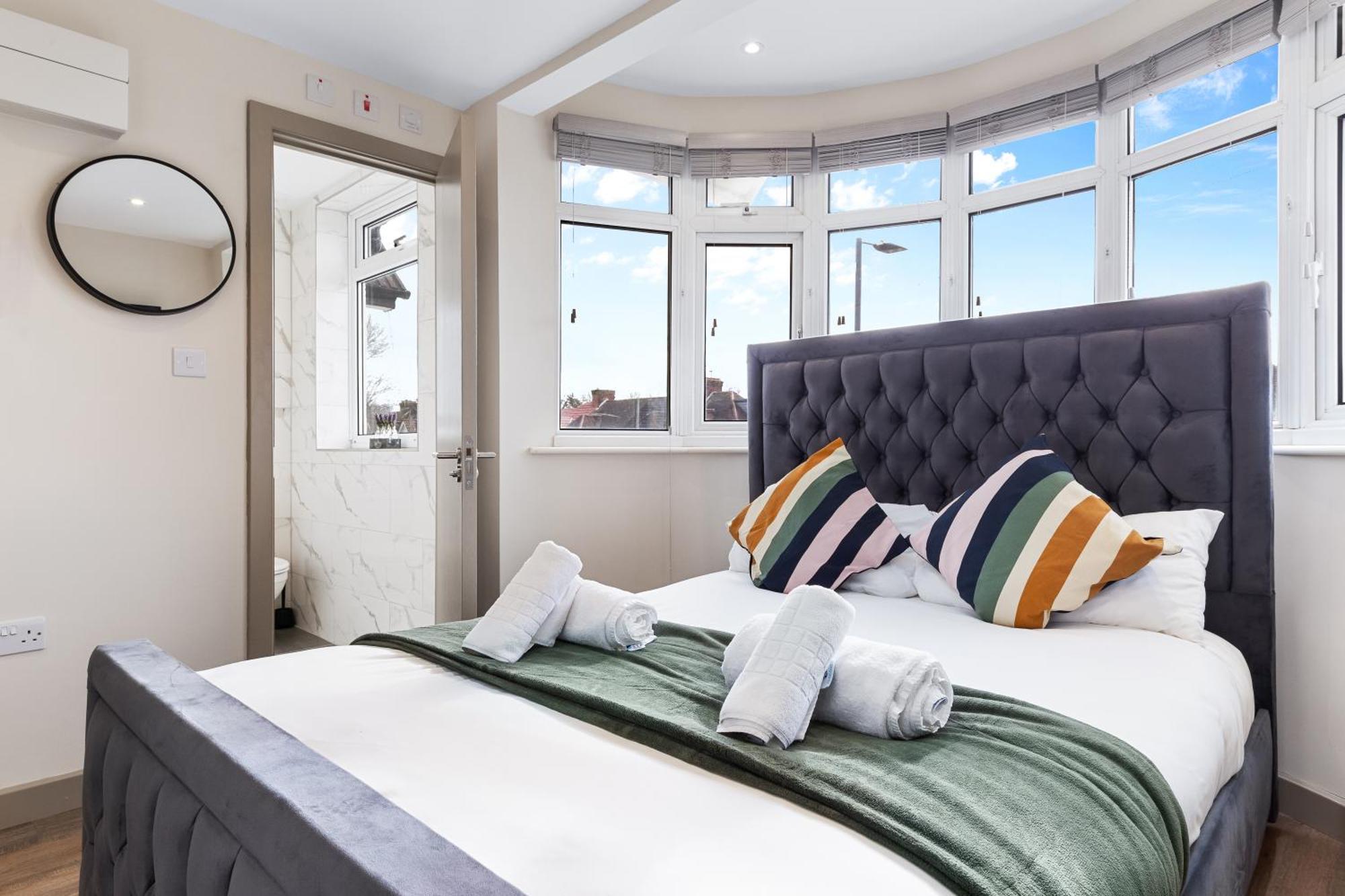 Serviced Ensuite Modern Studio - Sleeps 2 - Near Wembley Stadium - Good Transport Link To Central London - Harrow Ha3 Hatch End Eksteriør billede